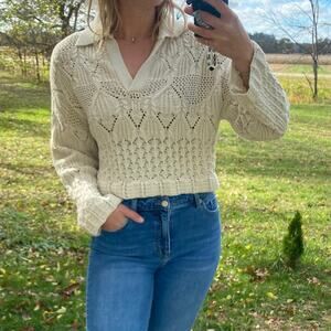 Originality off white crocheted cropped sweater